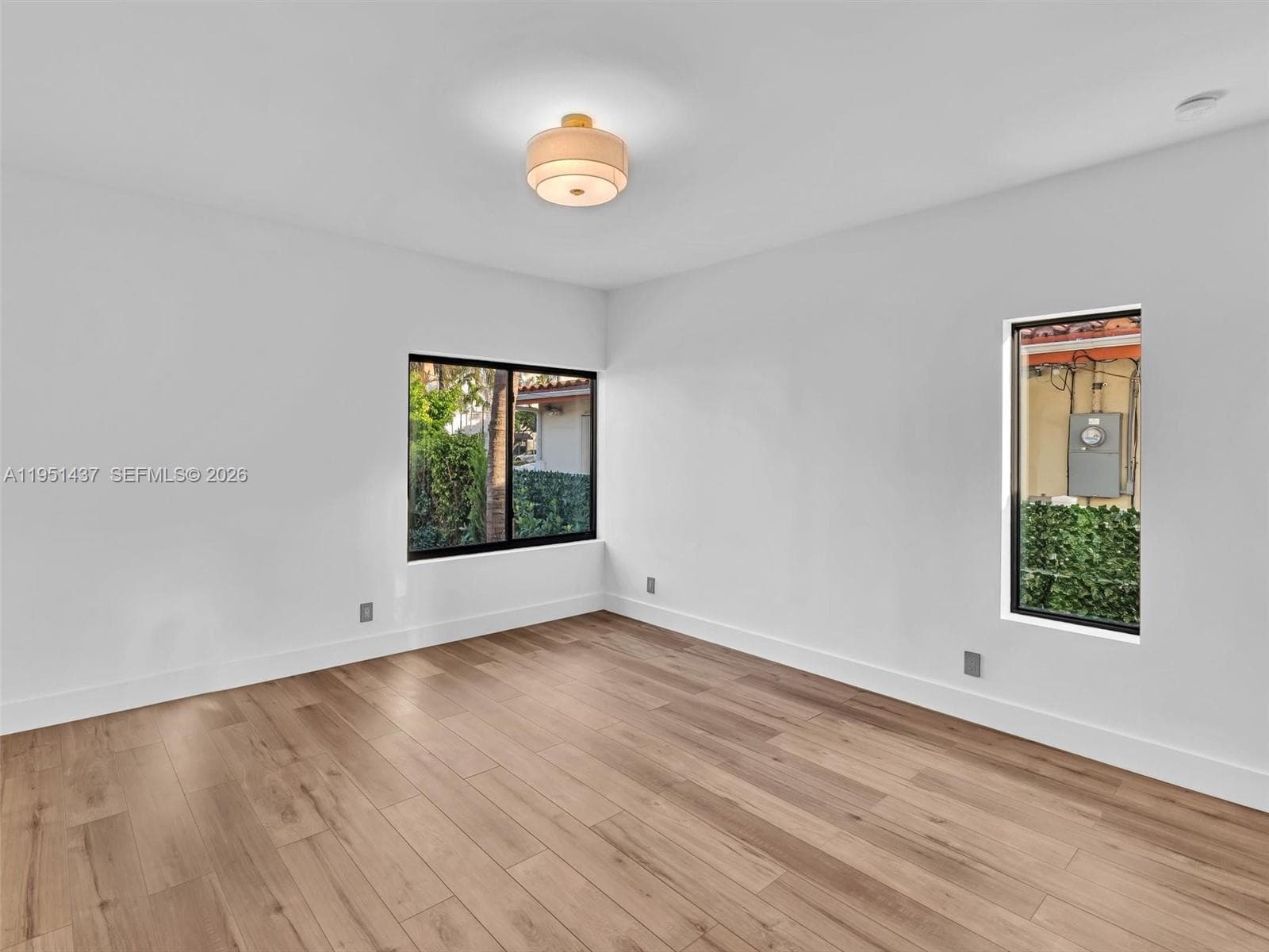9448 Abbott Ave photo 42
