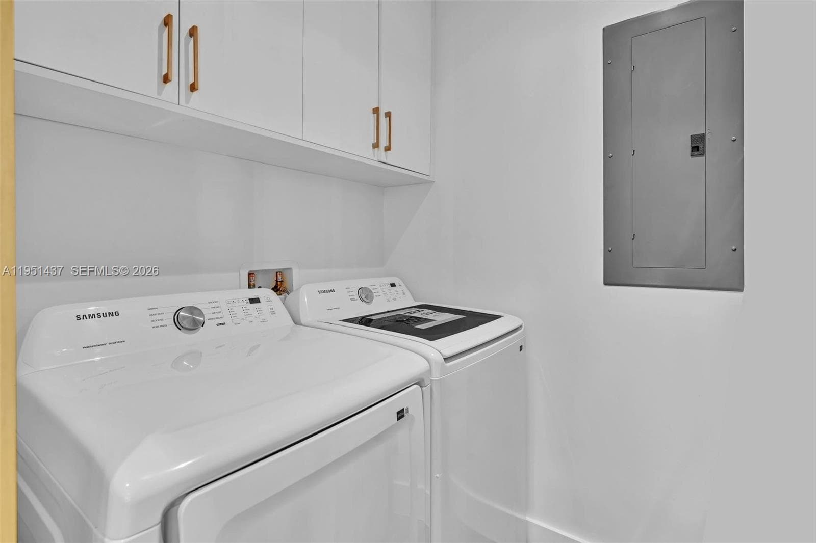 9448 Abbott Ave photo 58