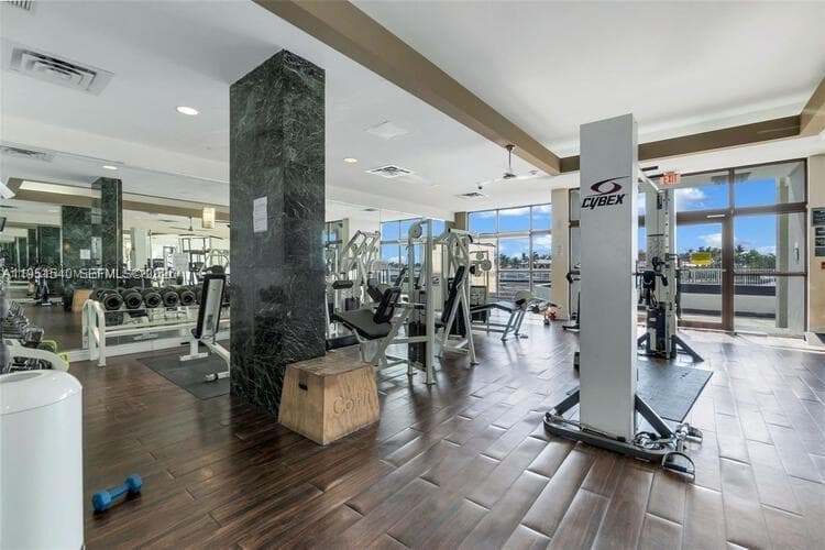 AQUASOL CONDO · #11D in Miami Beach - Photo 56