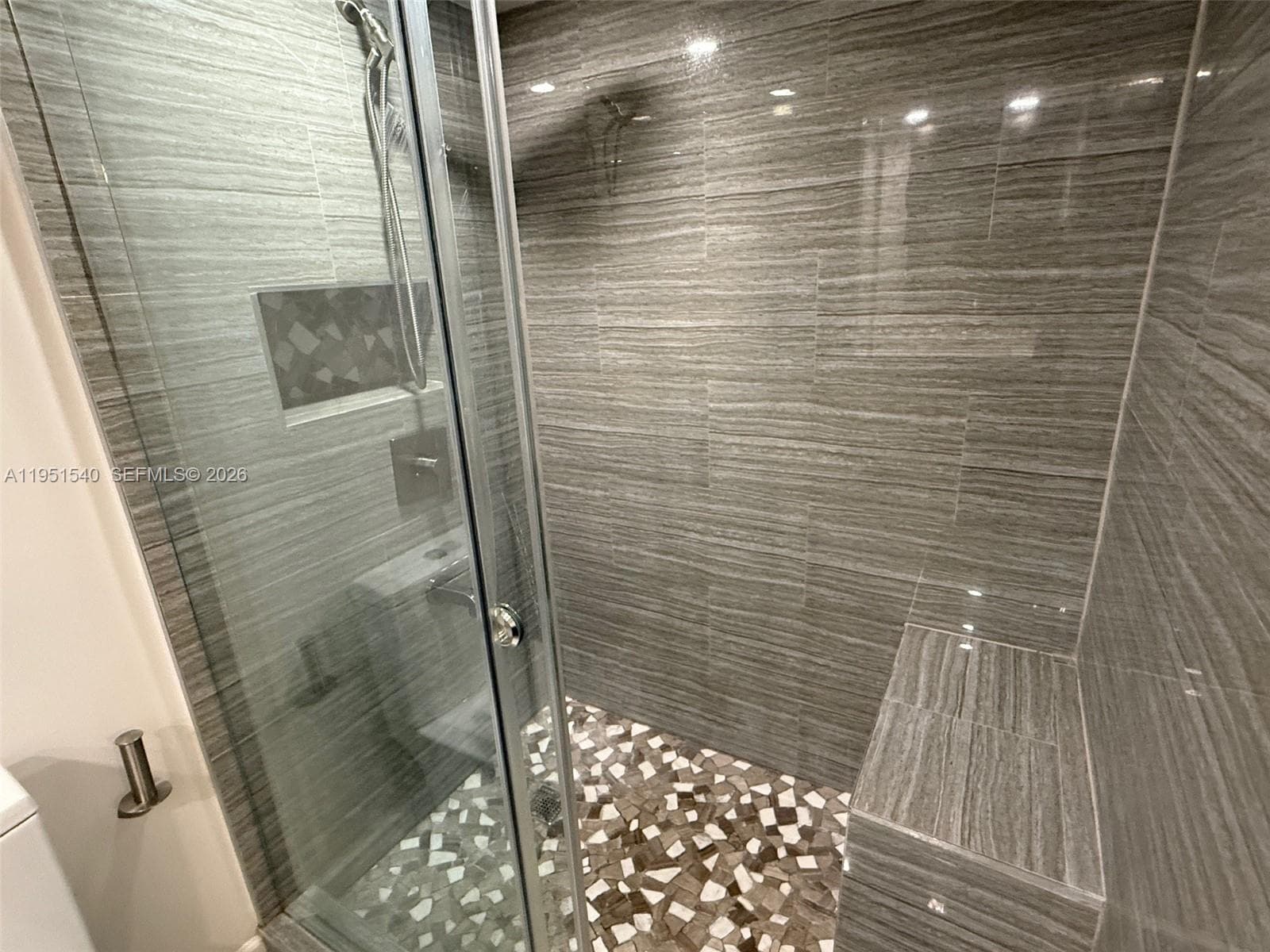AQUASOL CONDO · #11D in Miami Beach - Photo 38