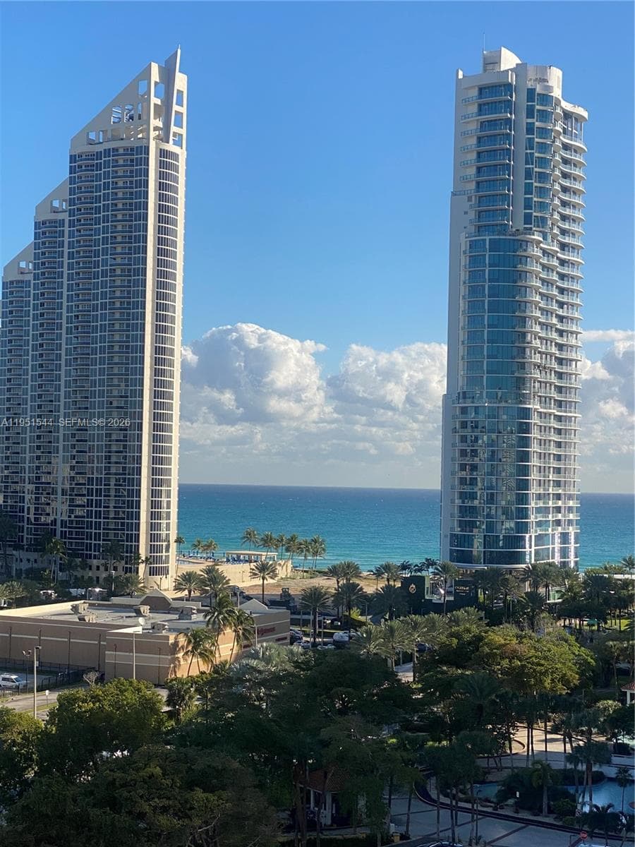 WINSTON TOWER 300 CONDO · #1206 in Sunny Isles Beach - Photo 2