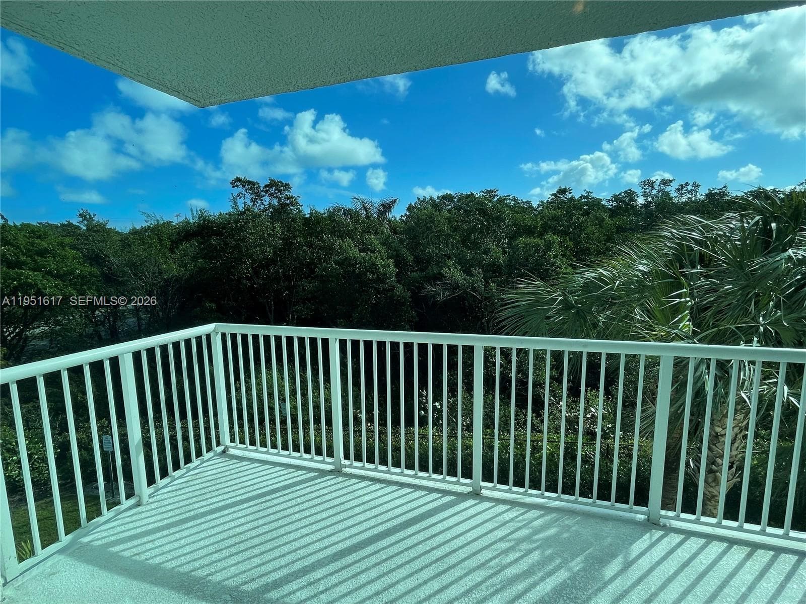THE OAKS I CONDO · #201 in North Miami - Photo 3