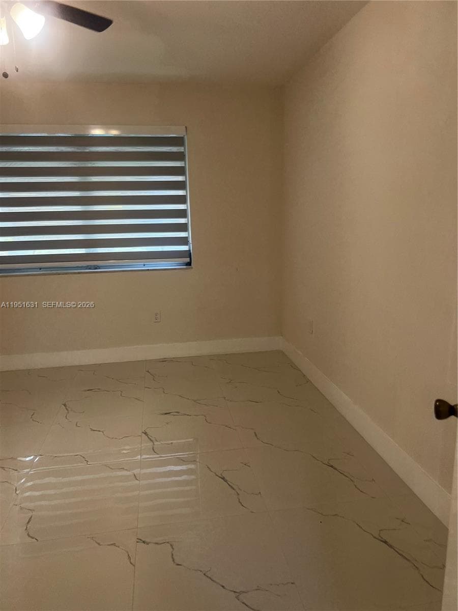 KINGSTON SQUARE CONDO · #L8 in Miami - Photo 36