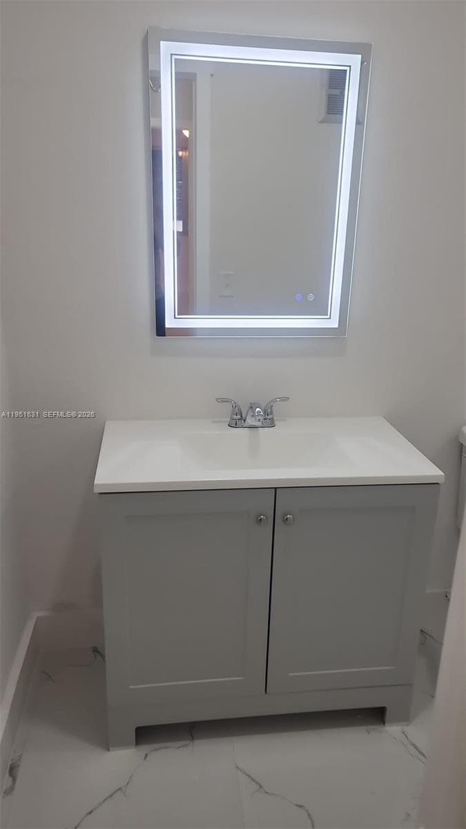 KINGSTON SQUARE CONDO · #L8 in Miami - Photo 18