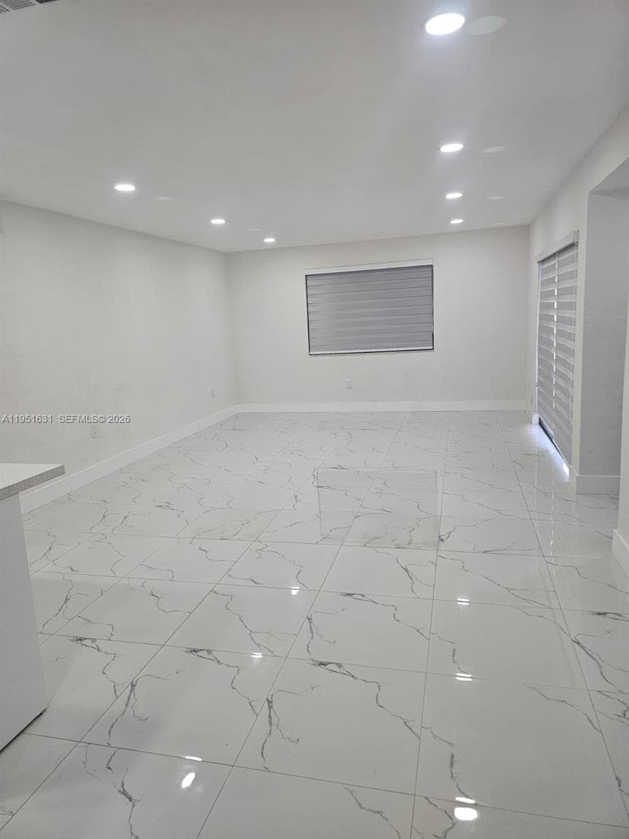 KINGSTON SQUARE CONDO · #L8 in Miami - Photo 50