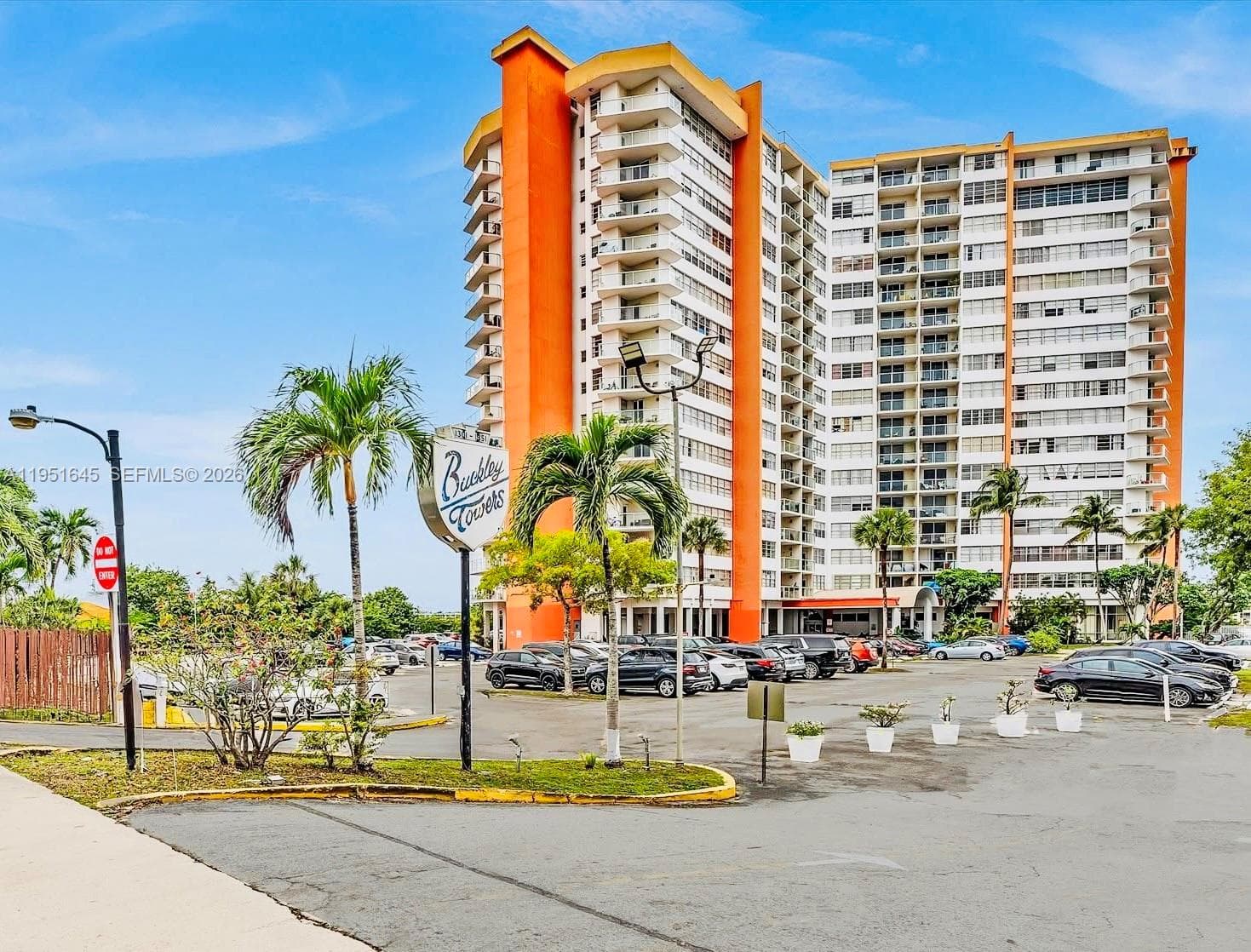 BUCKLEY TOWERS · #1406W in Miami - Photo 2