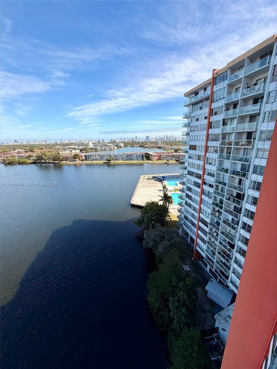 BUCKLEY TOWERS · #1406W in Miami - Photo 5