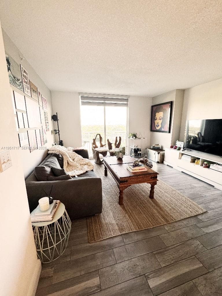 THE ASTON CONDO · #703 in Miami - Photo 2