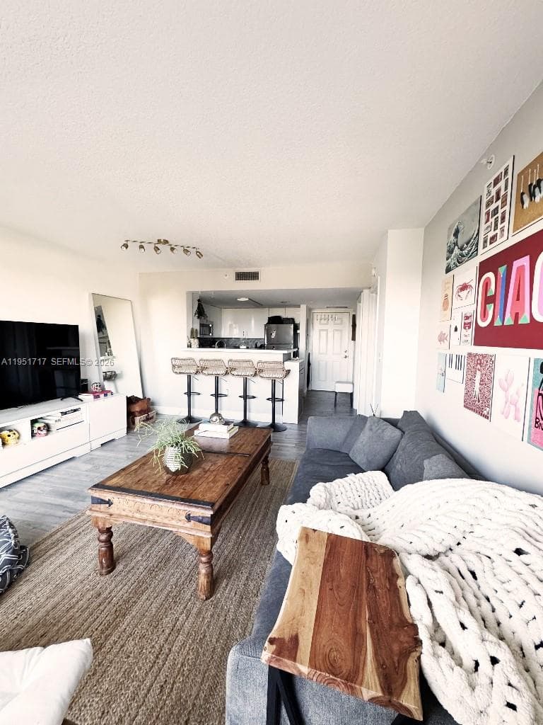 THE ASTON CONDO · #703 in Miami - Photo 4