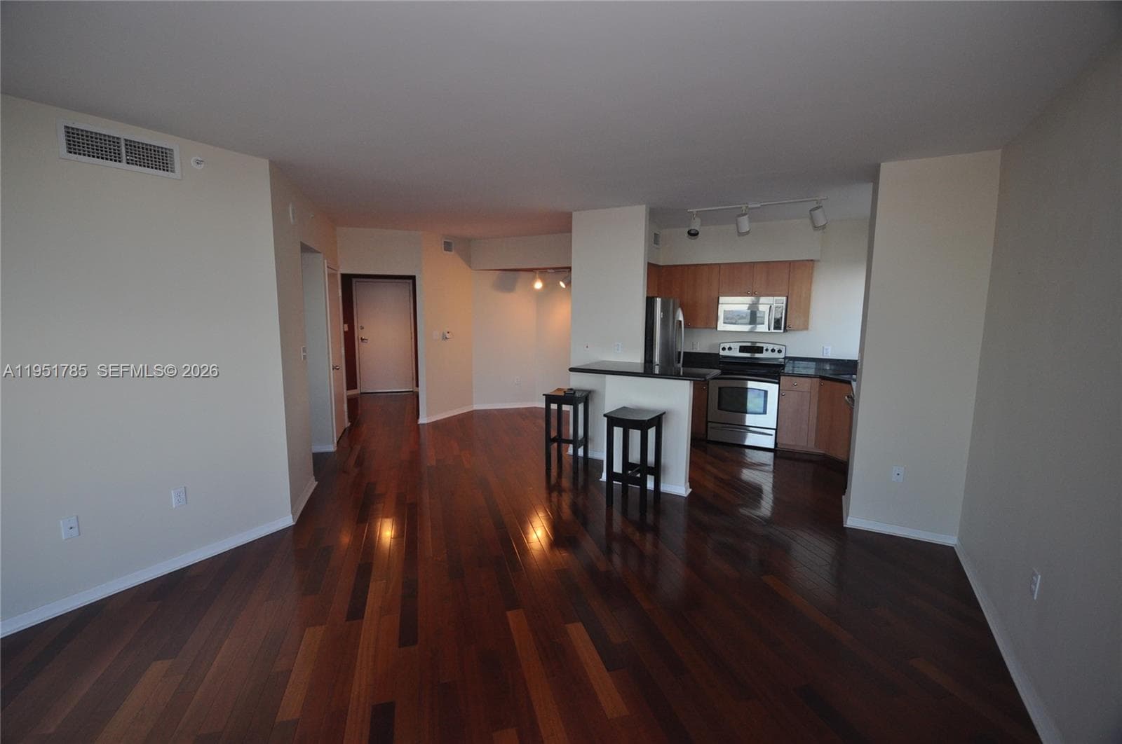 THE WAVERLY AT SOUTH BEAC · #1113 in Miami Beach - Photo 10