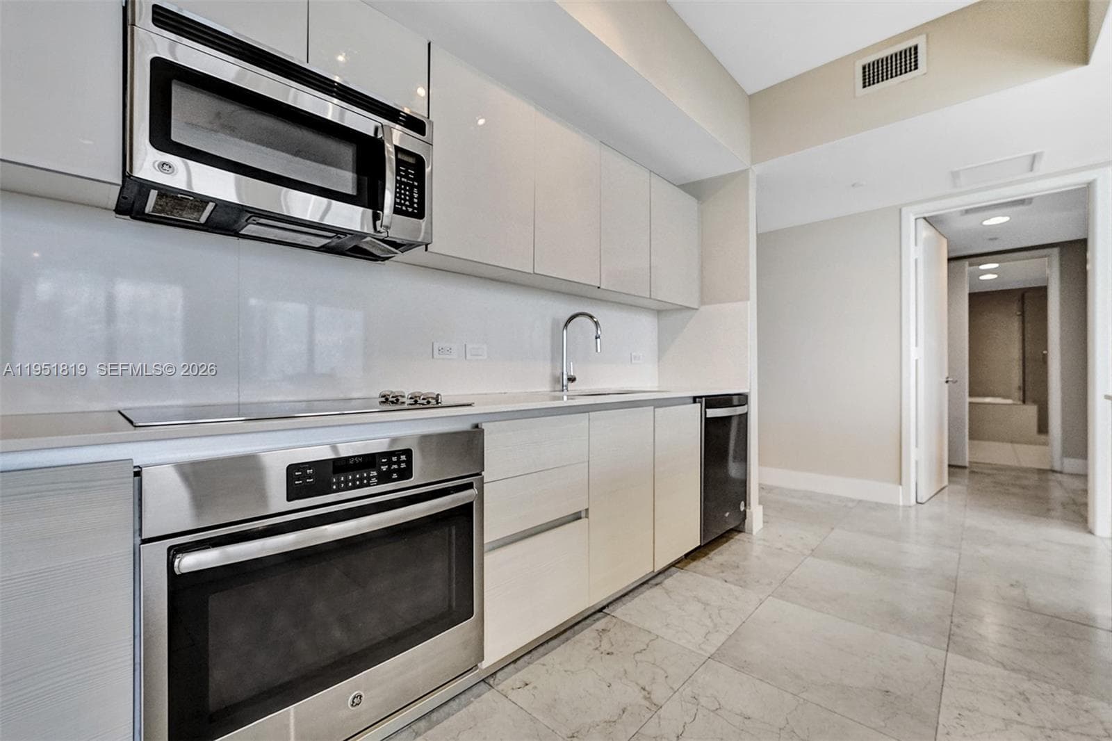 BEACHWALK CONDOMINIUM · #T3201 in Hallandale Beach - Photo 23