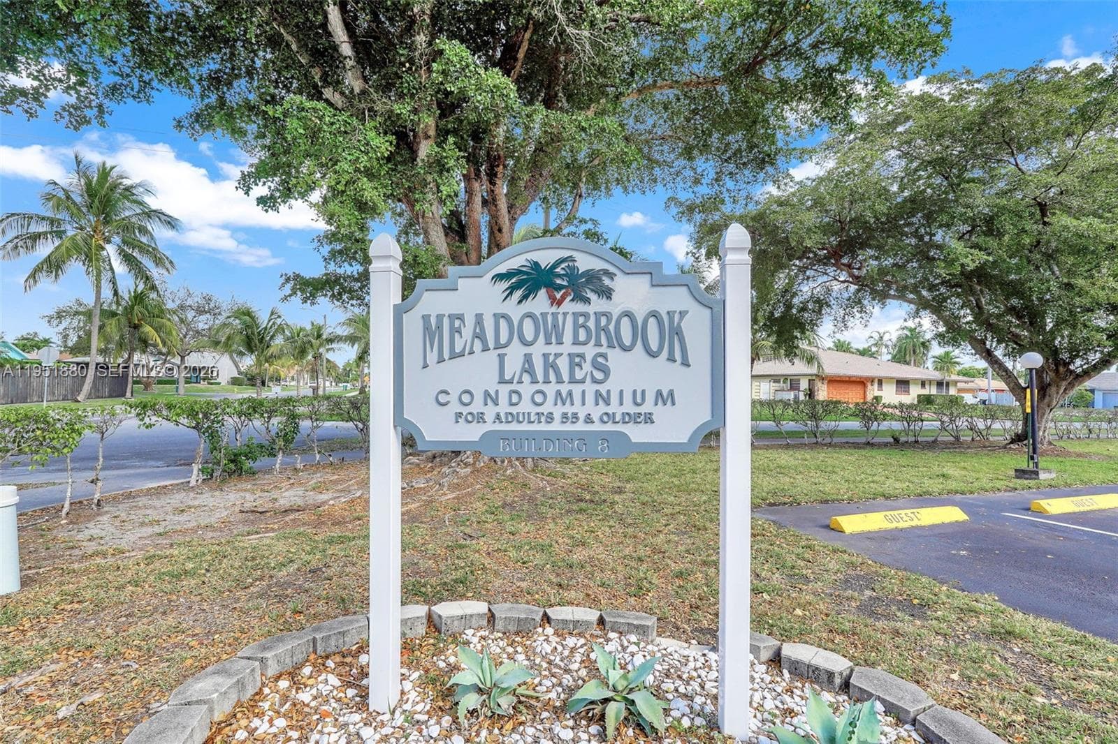 MEADOWBROOK LAKE · #103 in Dania Beach - Photo 2