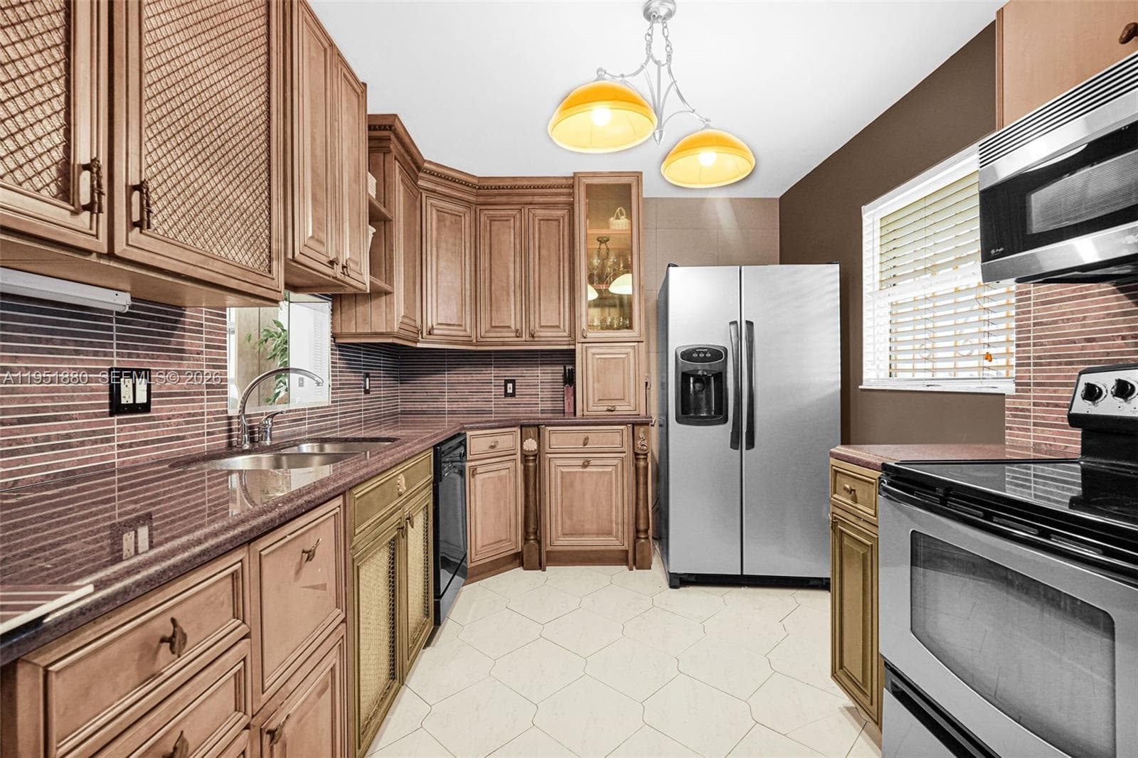 MEADOWBROOK LAKE · #103 in Dania Beach - Photo 17