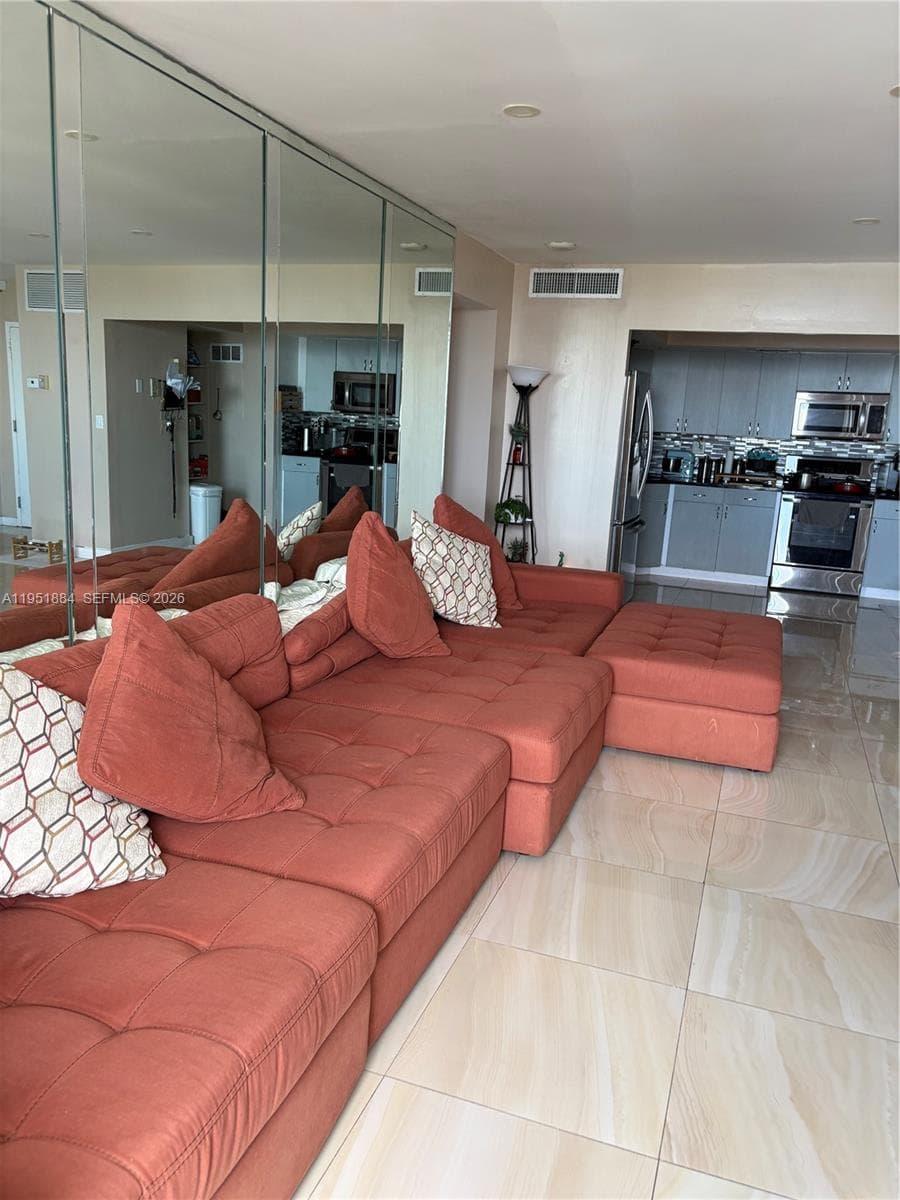 Bayview Towers · #B1605 in North Miami - Photo 7