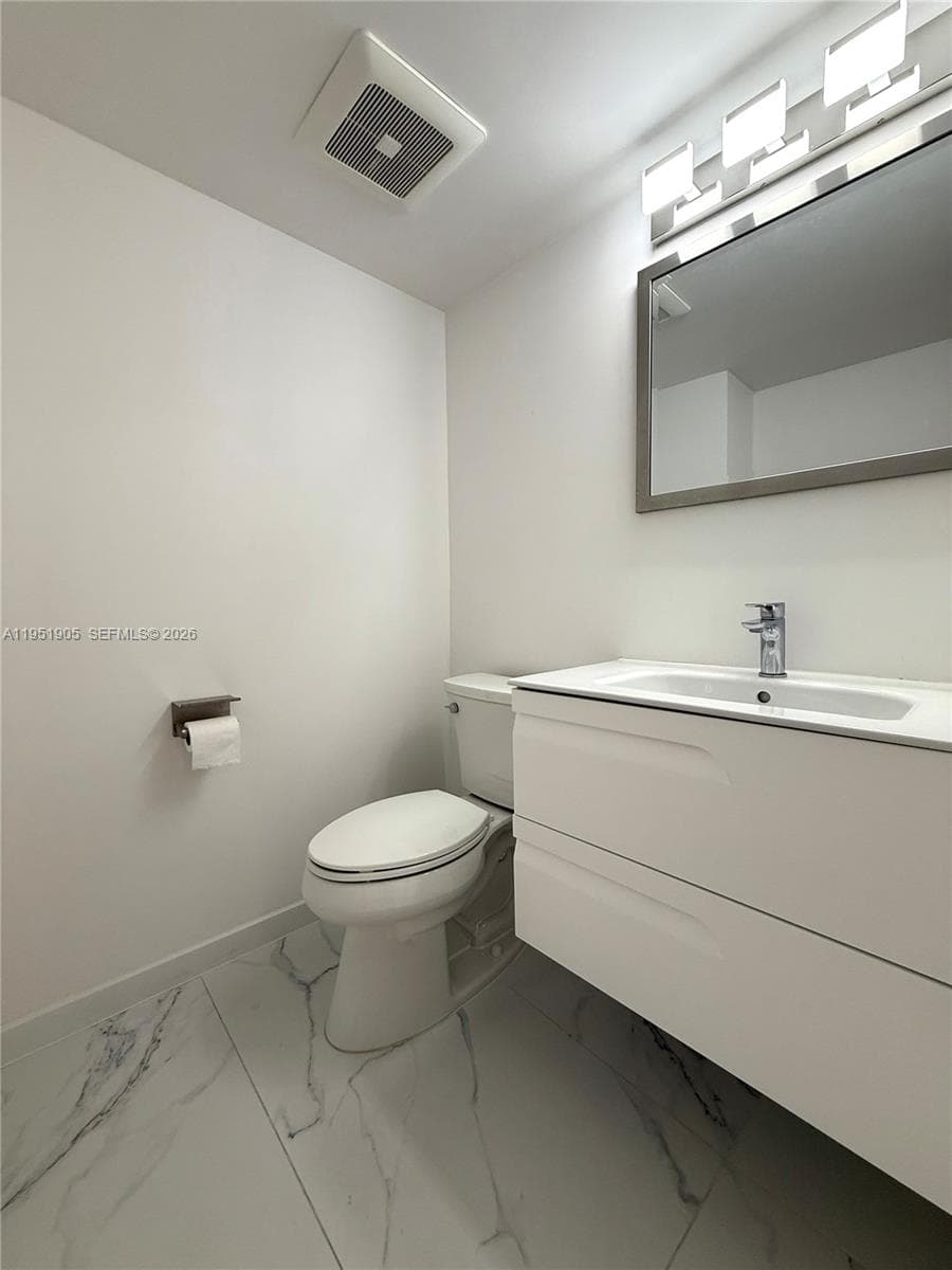 WINSTON TOWERS 700 CONDO · #714 in Sunny Isles Beach - Photo 23