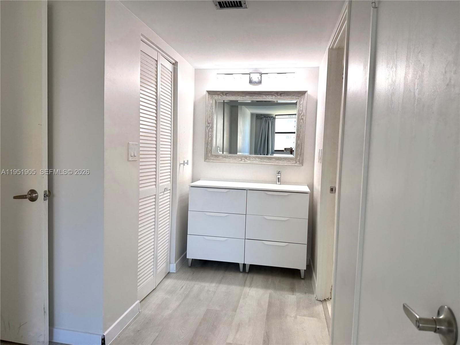 WINSTON TOWERS 700 CONDO · #714 in Sunny Isles Beach - Photo 16