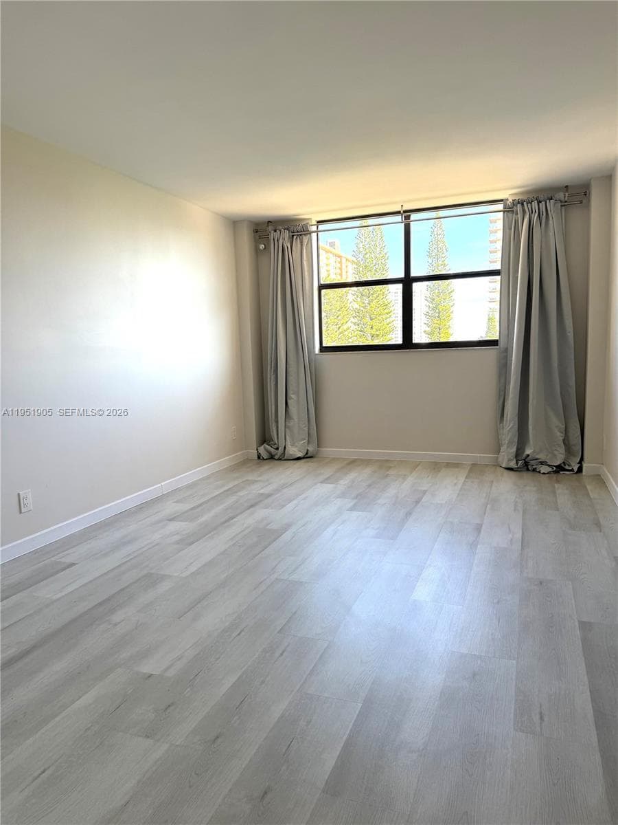 WINSTON TOWERS 700 CONDO · #714 in Sunny Isles Beach - Photo 14