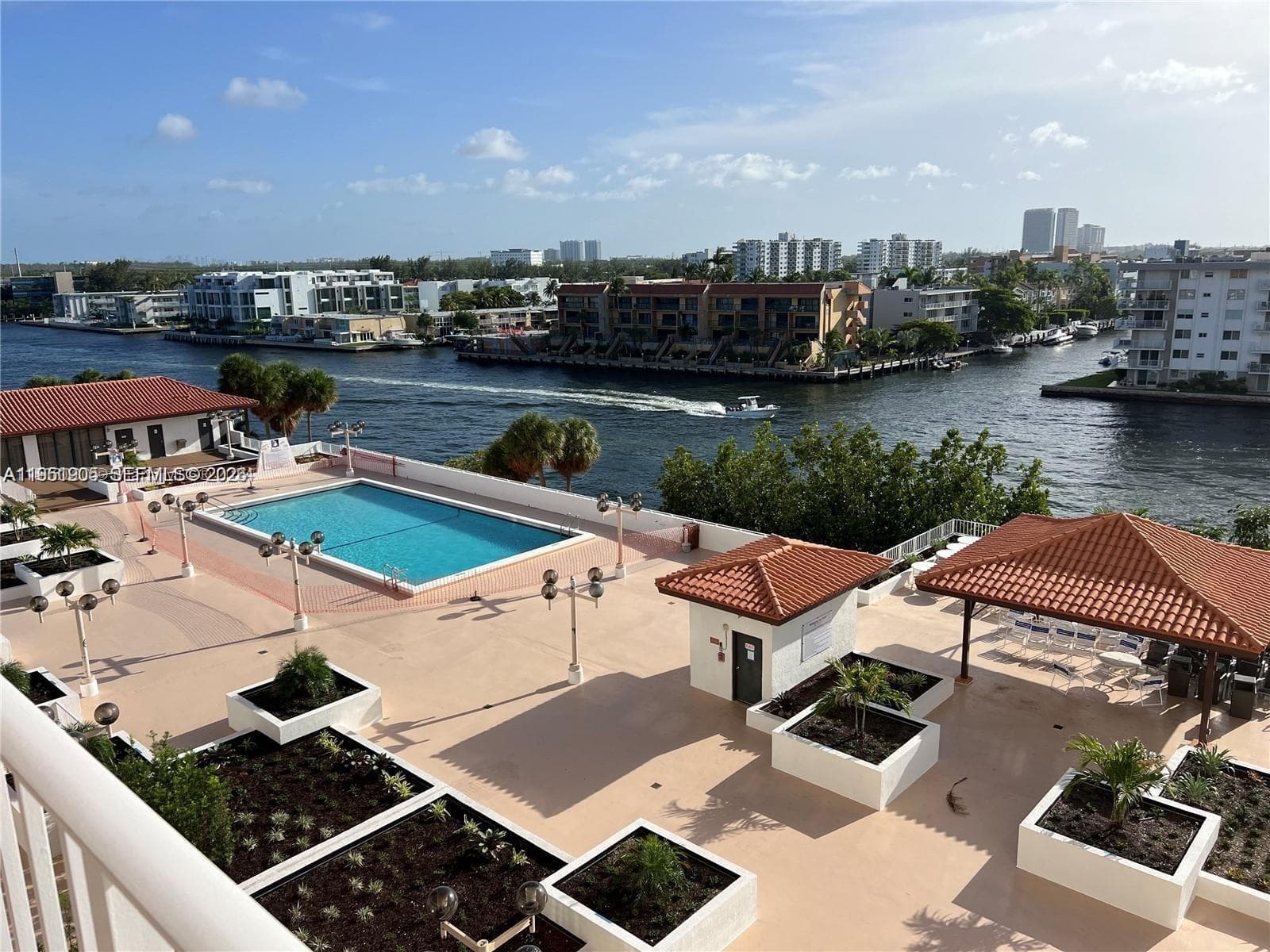 WINSTON TOWERS 700 CONDO · #714 in Sunny Isles Beach - Photo 31