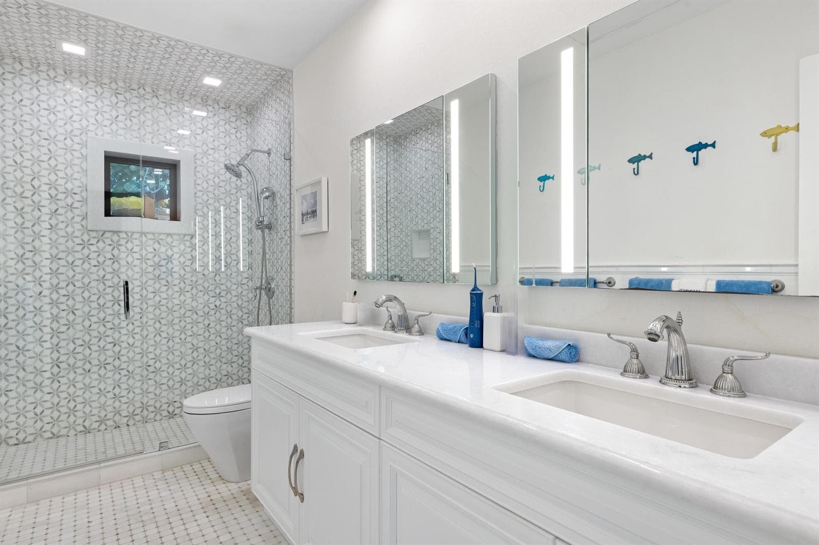 Guest Bath 1