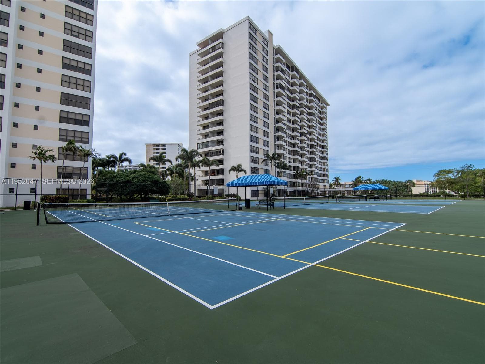 OLYMPUS CONDO · #2312 in Hallandale Beach - Photo 30