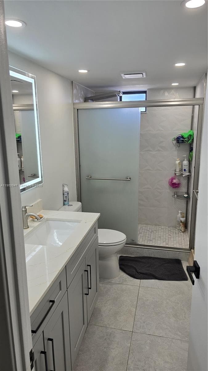 OLYMPUS CONDO · #2312 in Hallandale Beach - Photo 18