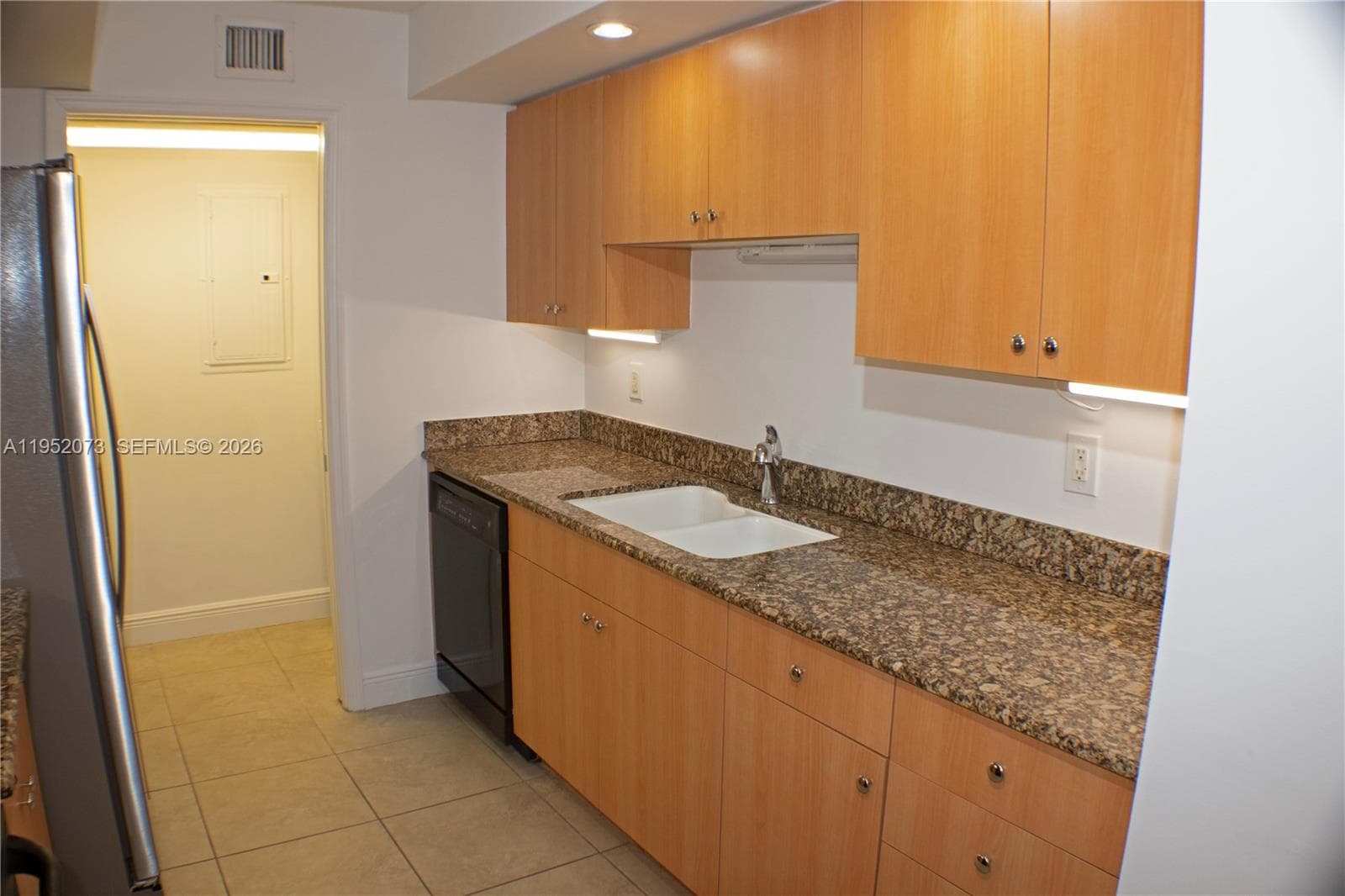 THE COLLINS CONDO · #1224 in Miami Beach - Photo 12