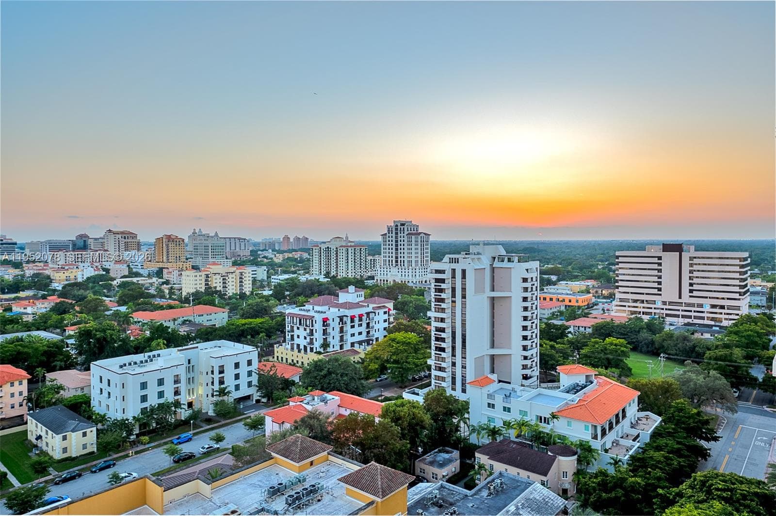 PUERTA DE PALMAS CONDO · #1606 in Coral Gables - Photo 2