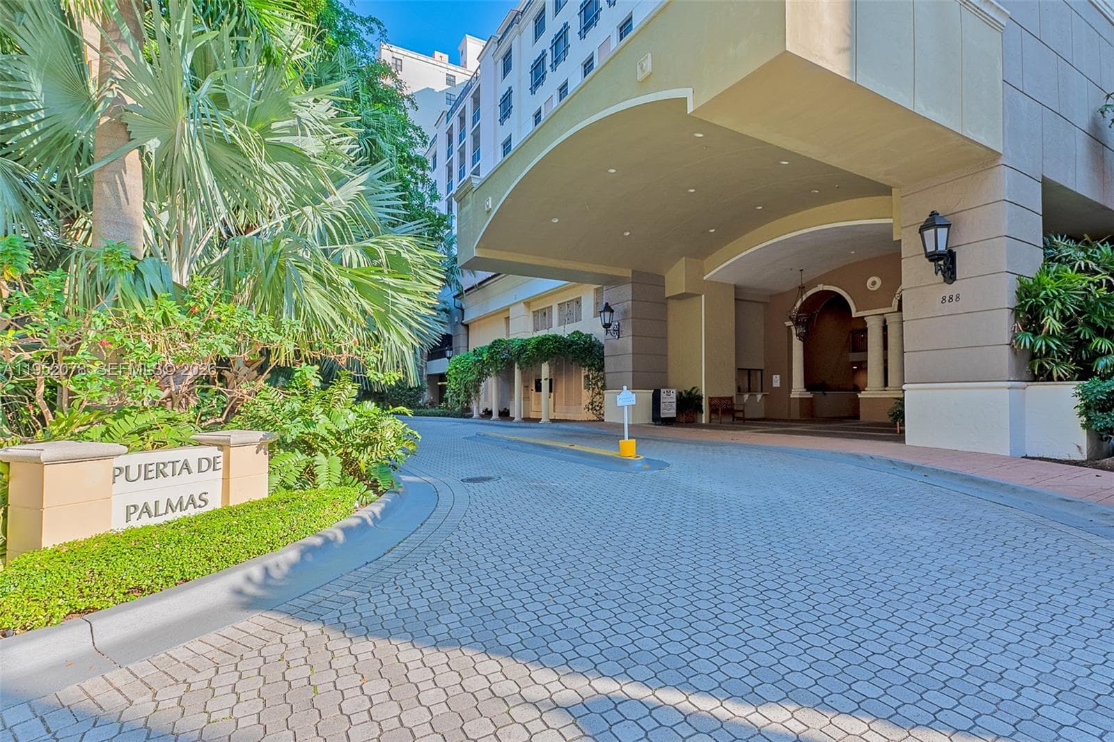 PUERTA DE PALMAS CONDO · #1606 in Coral Gables - Photo 14