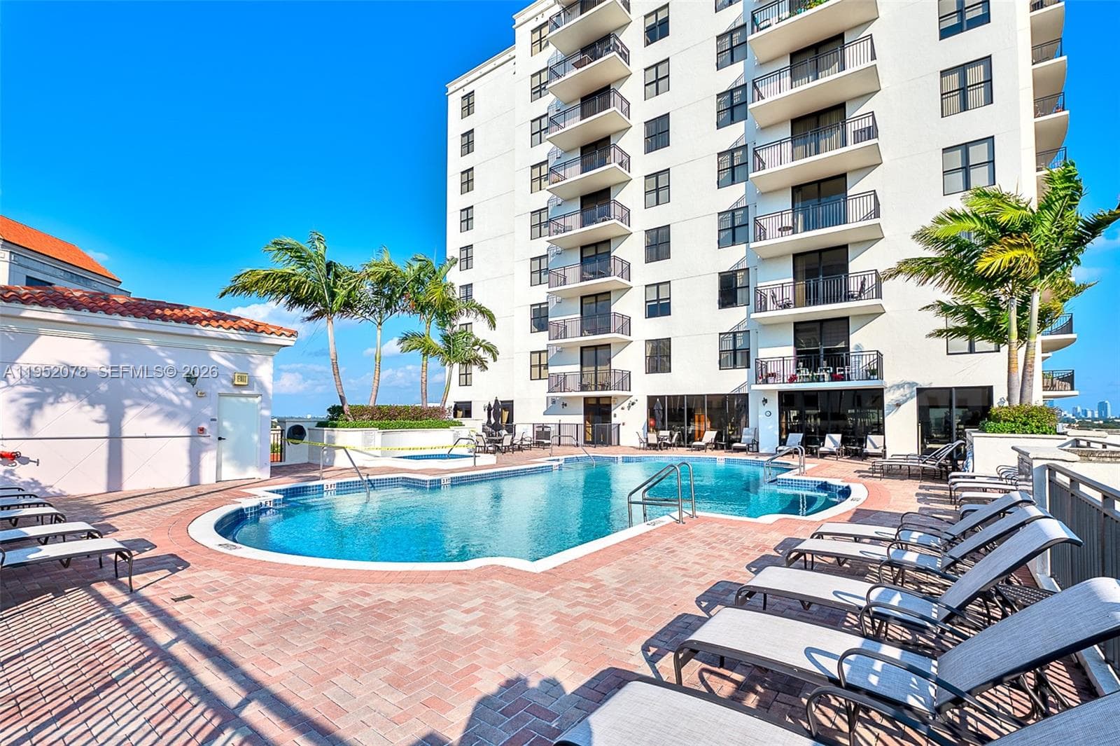 PUERTA DE PALMAS CONDO · #1606 in Coral Gables - Photo 18