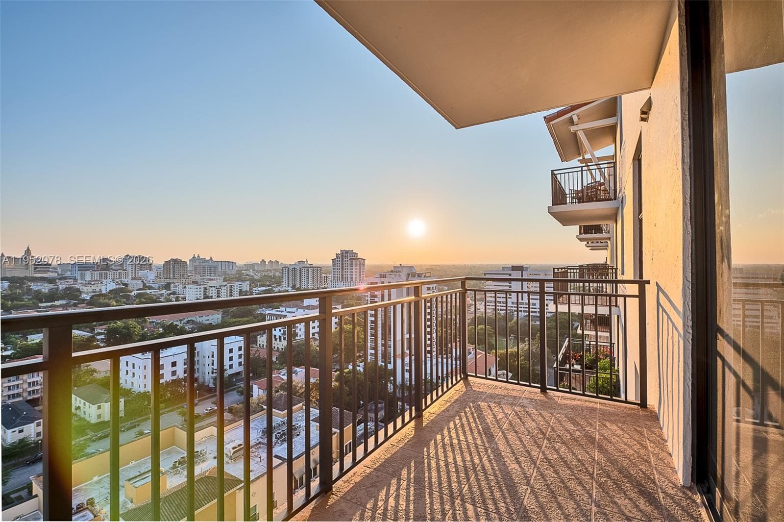 PUERTA DE PALMAS CONDO · #1606 in Coral Gables - Photo 4