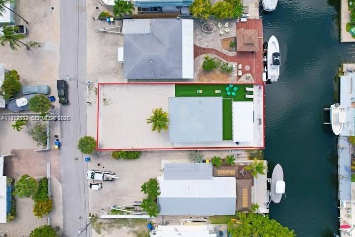 125 Gardenia St photo 23