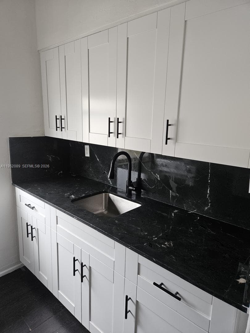THE CORONET CONDO · #14 in Miami Beach - Photo 5