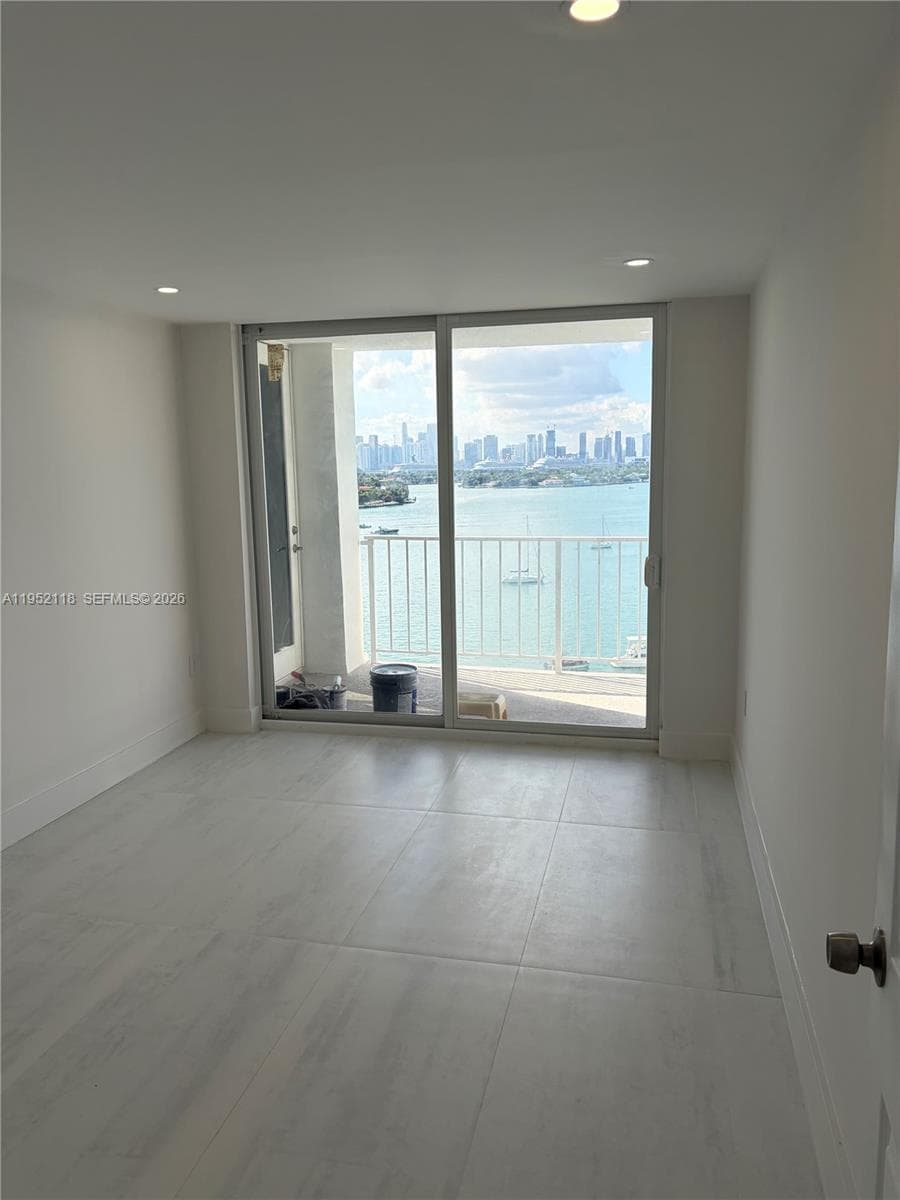 BAYVIEW TERR CONDO · #1102 in Miami Beach - Photo 9