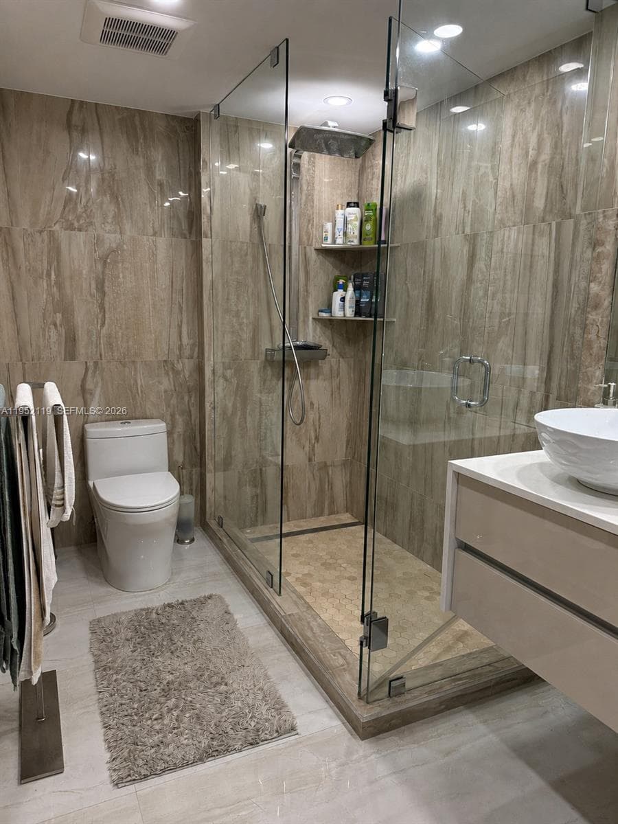 Wiston Tower 600 · #911 in Sunny Isles Beach - Photo 12