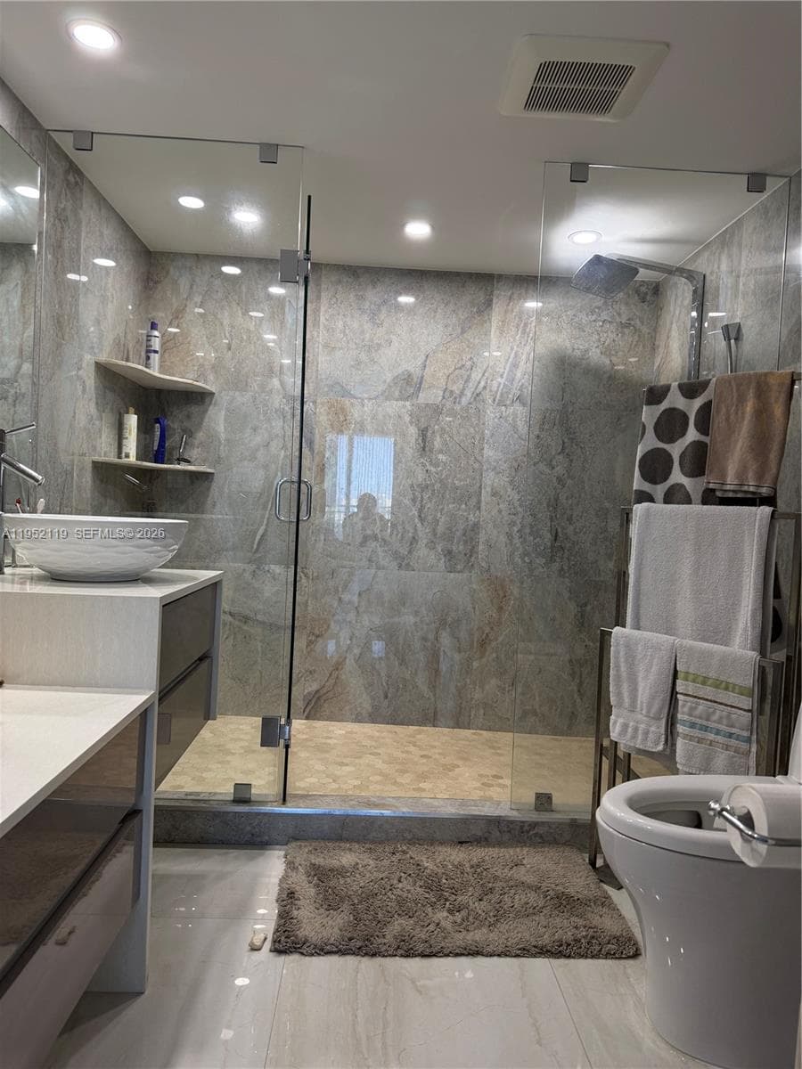 Wiston Tower 600 · #911 in Sunny Isles Beach - Photo 22