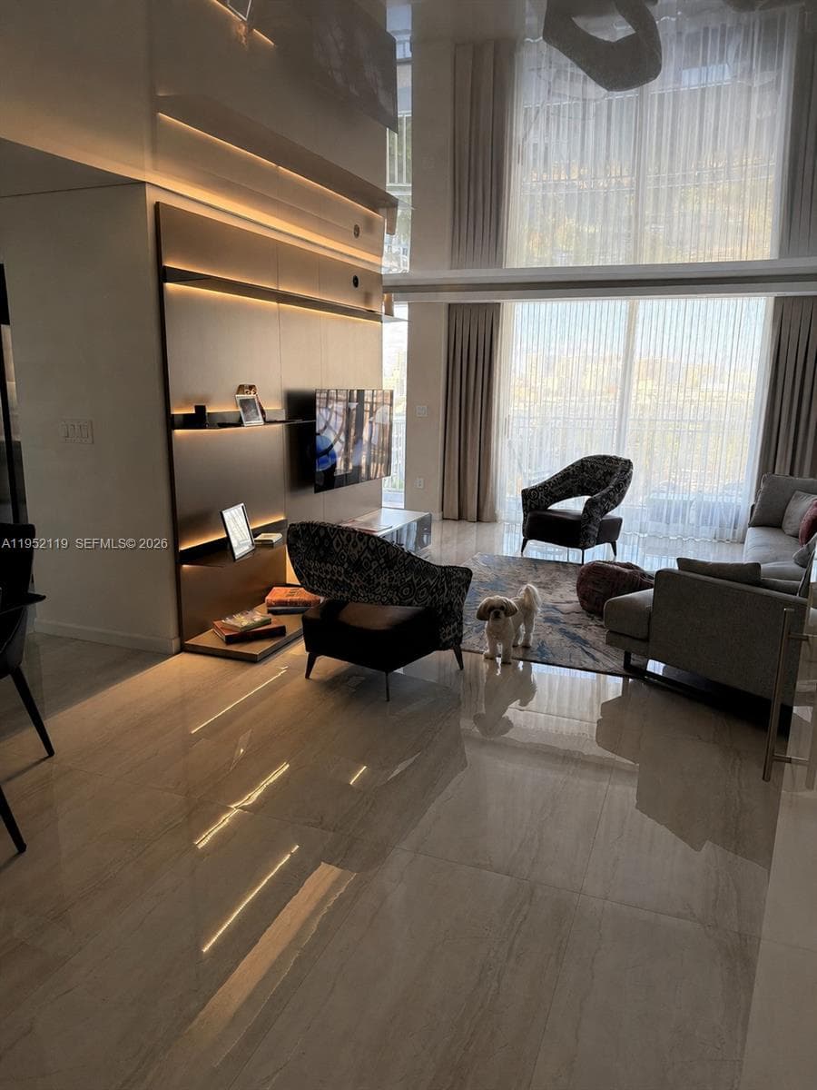 Wiston Tower 600 · #911 in Sunny Isles Beach - Photo 3