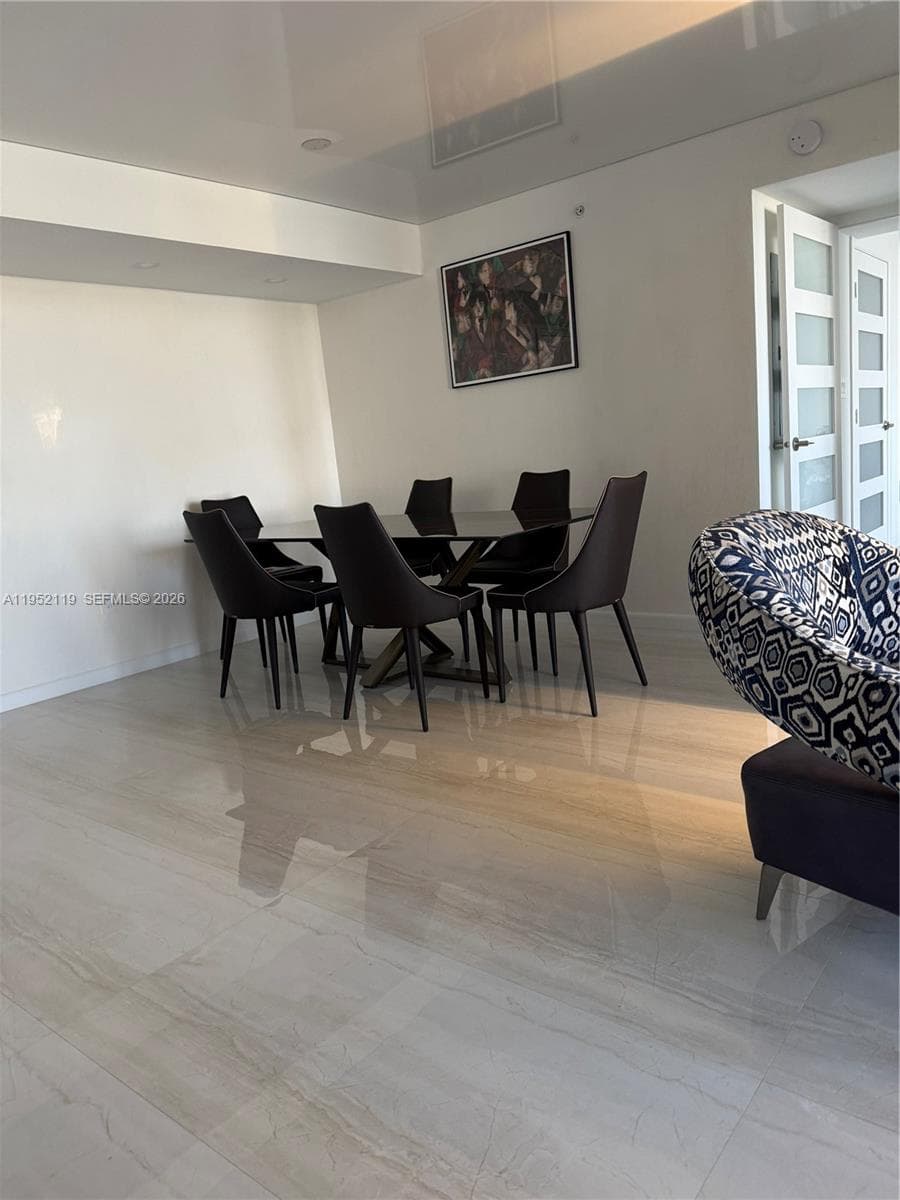 Wiston Tower 600 · #911 in Sunny Isles Beach - Photo 5
