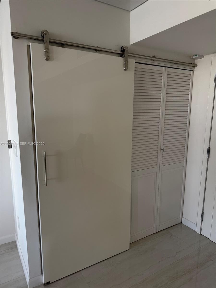 Wiston Tower 600 · #911 in Sunny Isles Beach - Photo 14