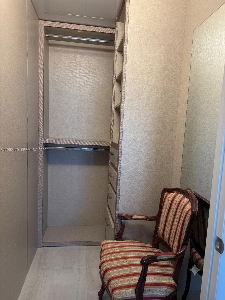 Wiston Tower 600 · #911 in Sunny Isles Beach - Photo 11