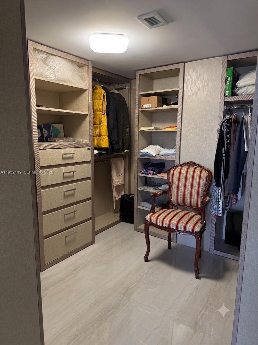 Wiston Tower 600 · #911 in Sunny Isles Beach - Photo 19