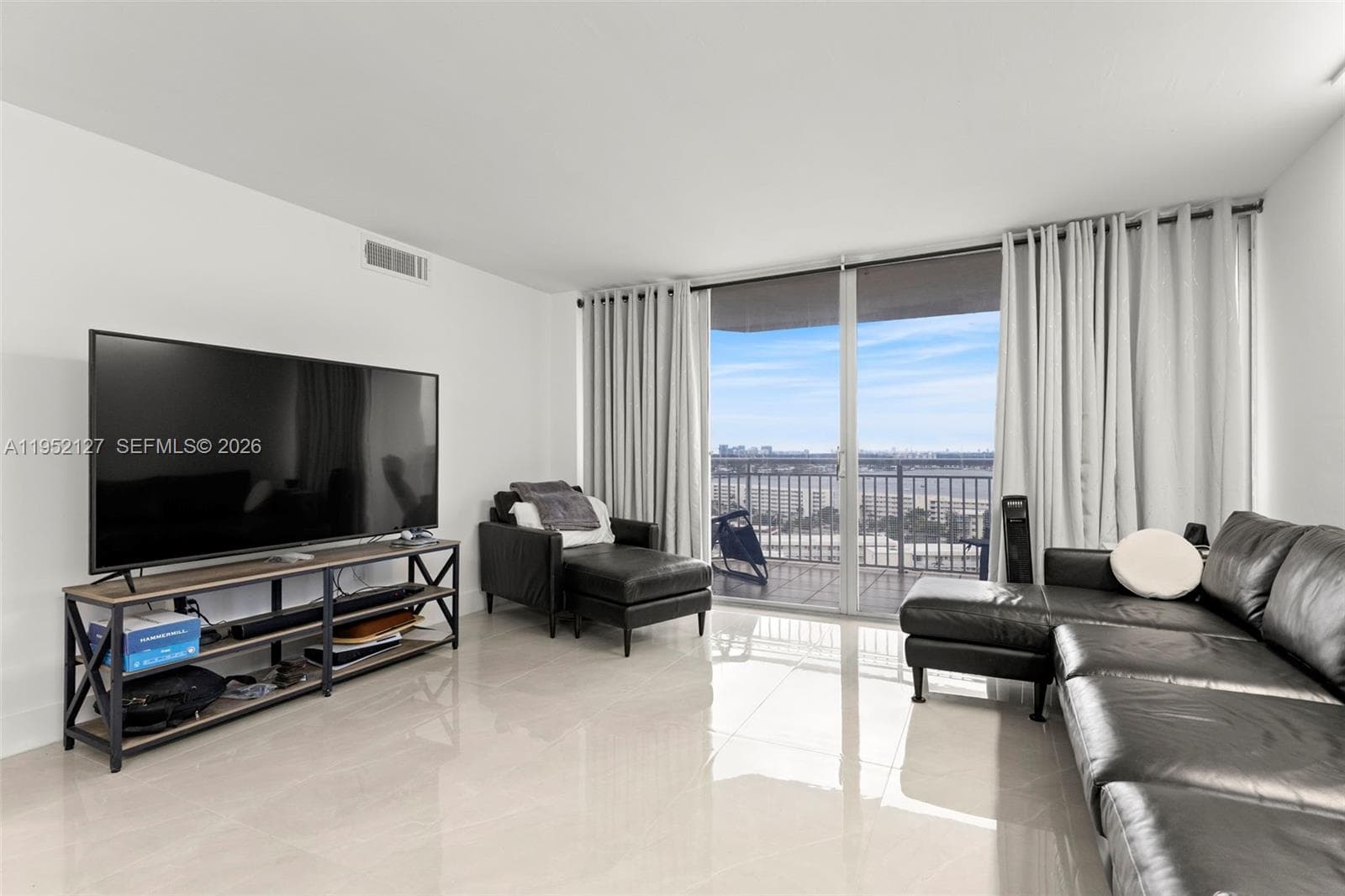 DEL PRADO MARINA · #1604 in Aventura - Photo 8