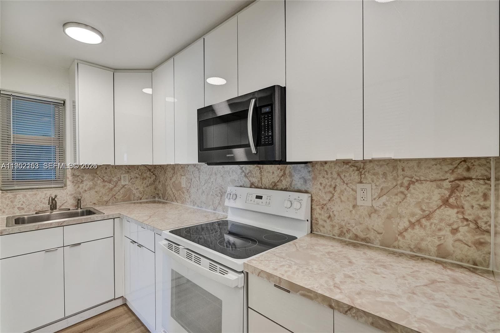 ARCADIA CONDO · #405 in Miami Beach - Photo 8