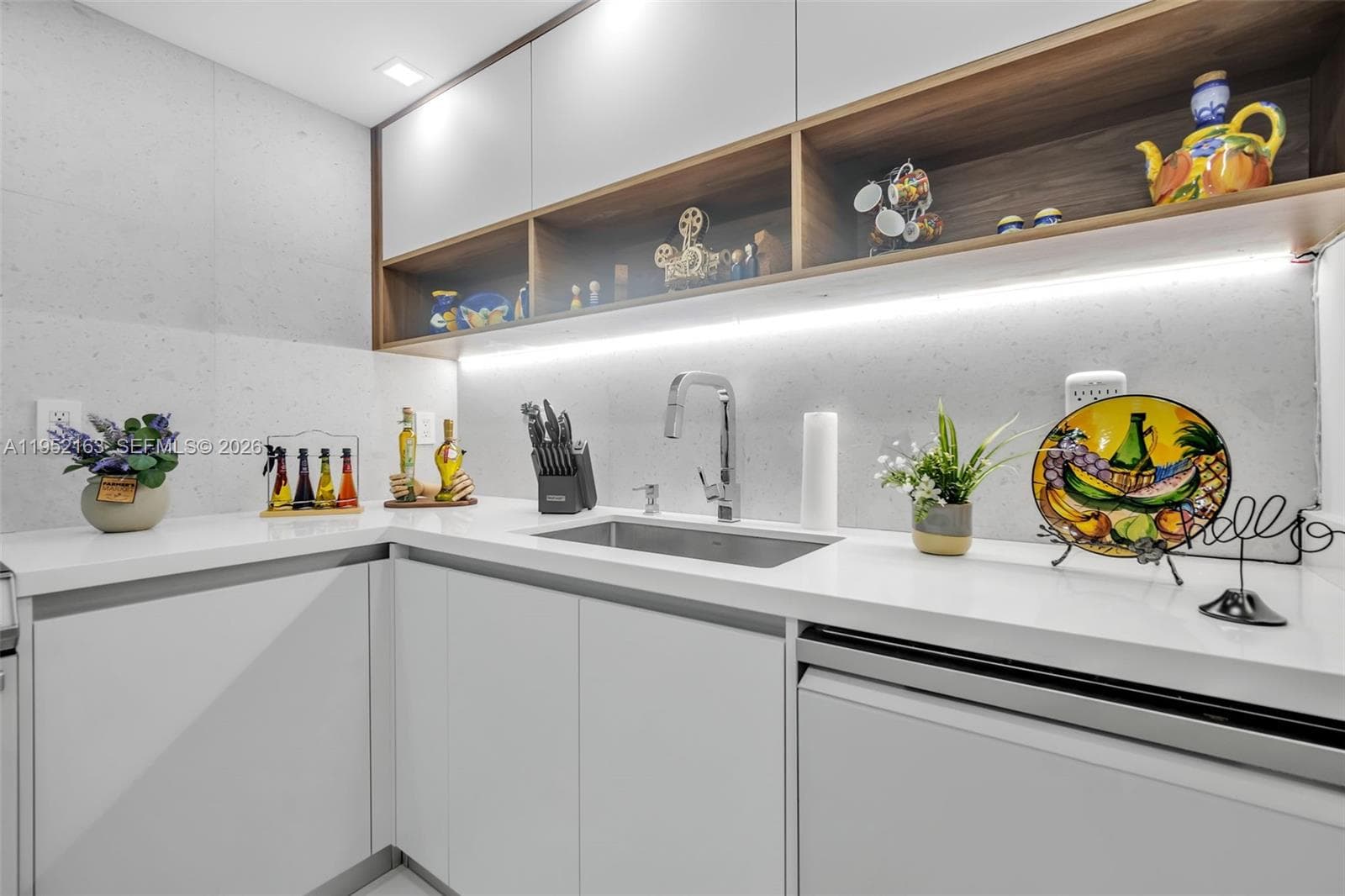BOSTON PLAZA CONDO · #304 in Miami Beach - Photo 8