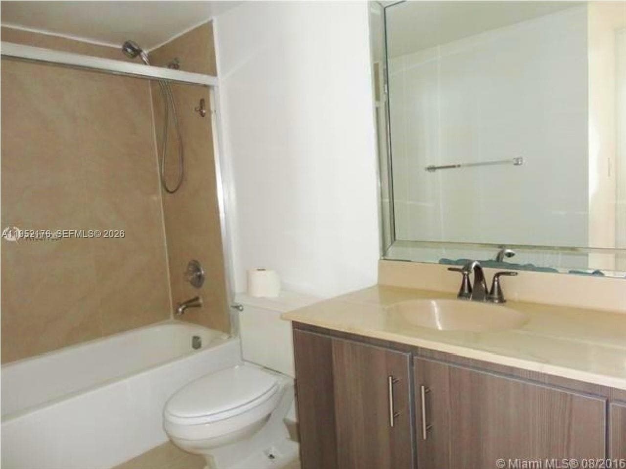 Winston Towers · #906 in Sunny Isles Beach - Photo 7