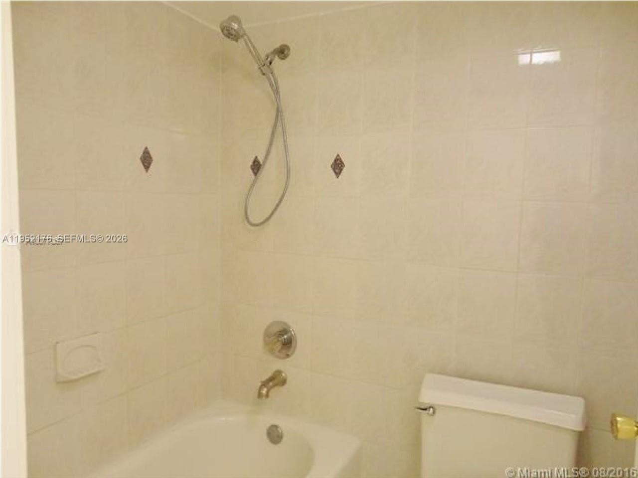 Winston Towers · #906 in Sunny Isles Beach - Photo 8