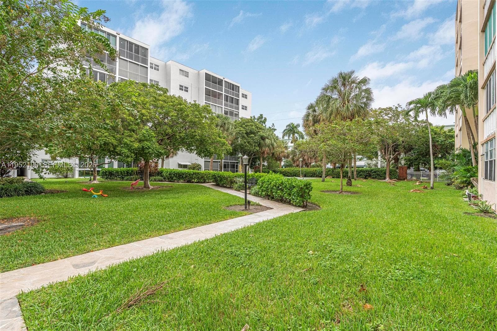 MEADOWBROOK TOWERS CONDO · #603 in Hallandale Beach - Photo 17