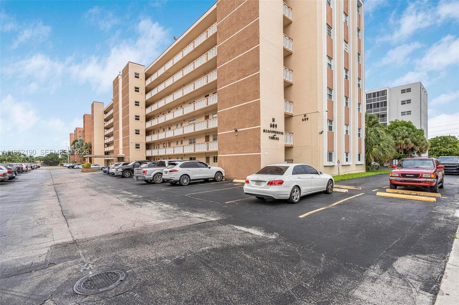 MEADOWBROOK TOWERS CONDO · #603 in Hallandale Beach - Photo 22
