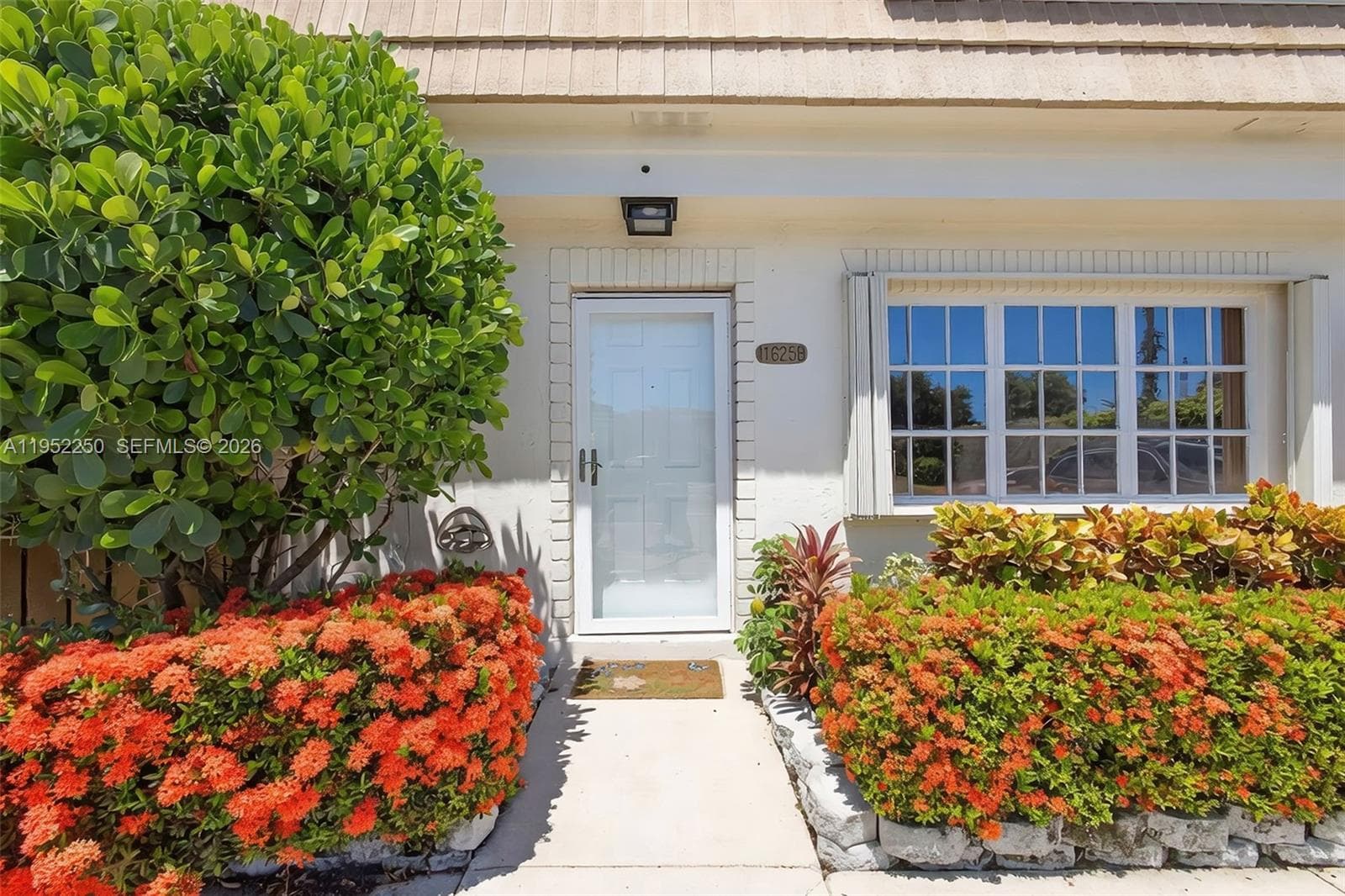 11625 Winchester Dr #B photo 8