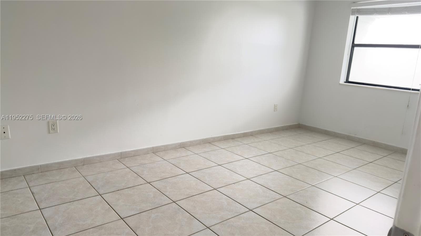 POINCIANA ISLAND · #1620 in Sunny Isles Beach - Photo 27