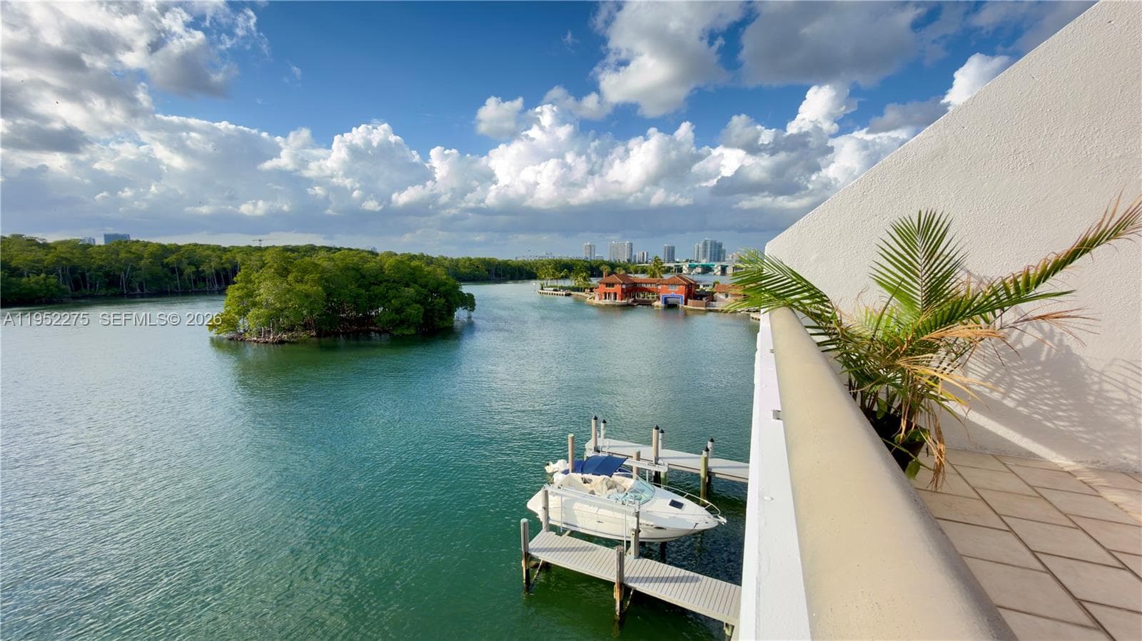 POINCIANA ISLAND · #1620 in Sunny Isles Beach - Photo 56